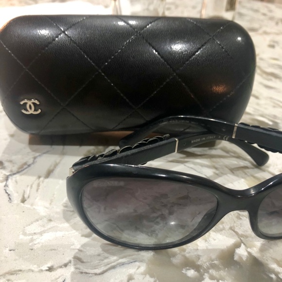 Chanel sunglasses with case main image 4